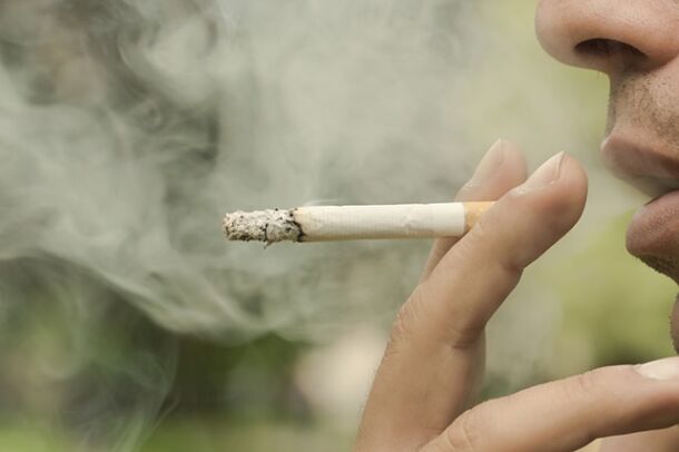 Suitsetamine on üks retikulaarsete veenilaiendite tekkepõhjuseid